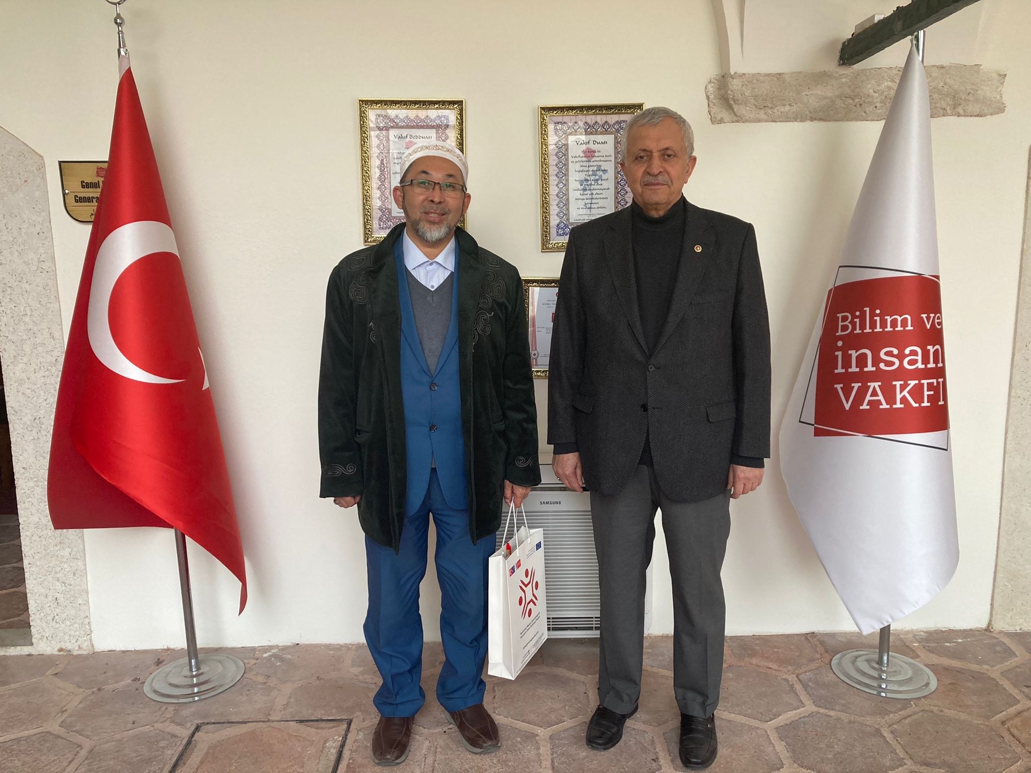YKYLA Vakfı Başkanı Sn.Halilla Majanov Genel Merkezimizde