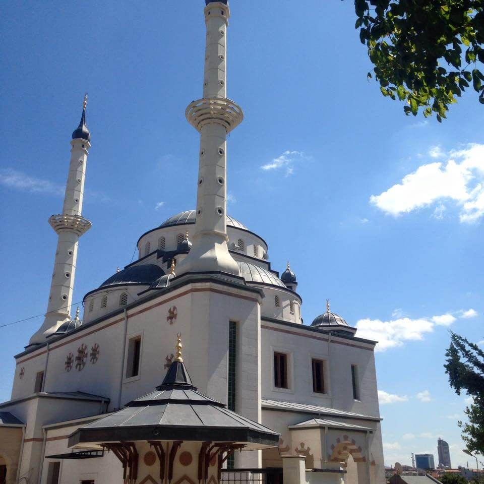 Barbaros Camii ve Kur’an Kursu